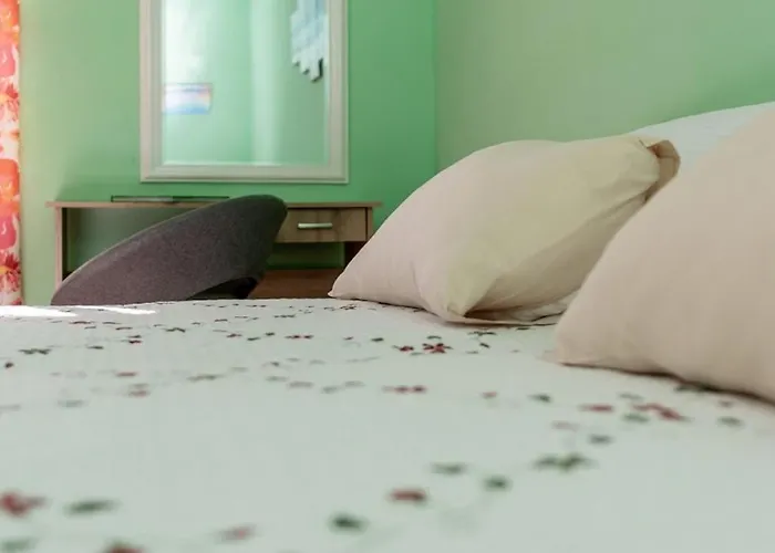 Holiday House Casa Mia 펜션 포레치